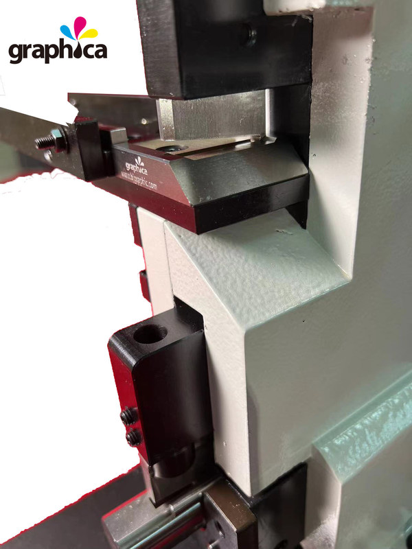 280 * 700 * 700 мм Размер 2024 Пекин Графический 3 в 1 Ручной инструмент Стальная рулетка Упаковка ручной листовки Металлическая рулетка Бандерная машина